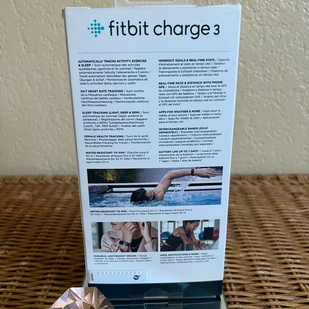 New in box Fitbit charge 3 black - Picture 6 of 9